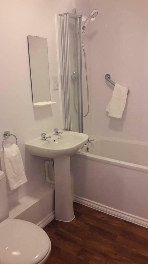 Sunnyside Apartments Коутбридж Екстериор снимка